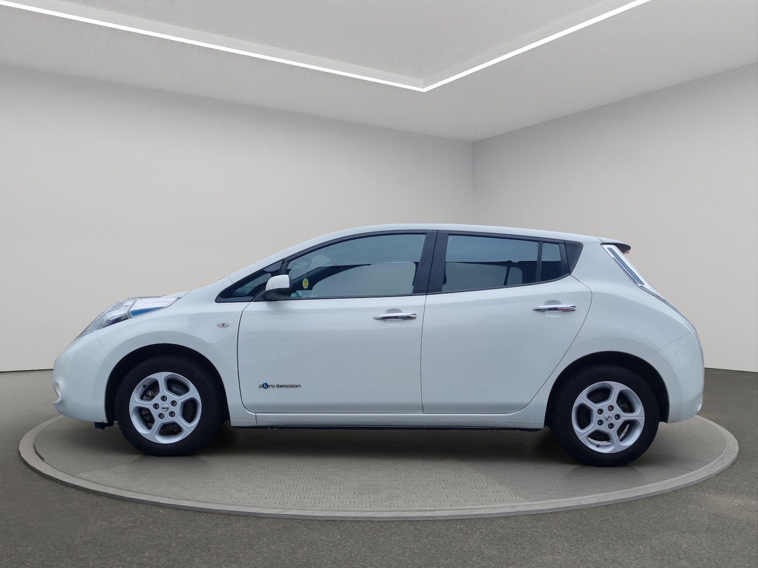 Used Nissan Leaf 2017 for sale - 77511448: Photo 6
