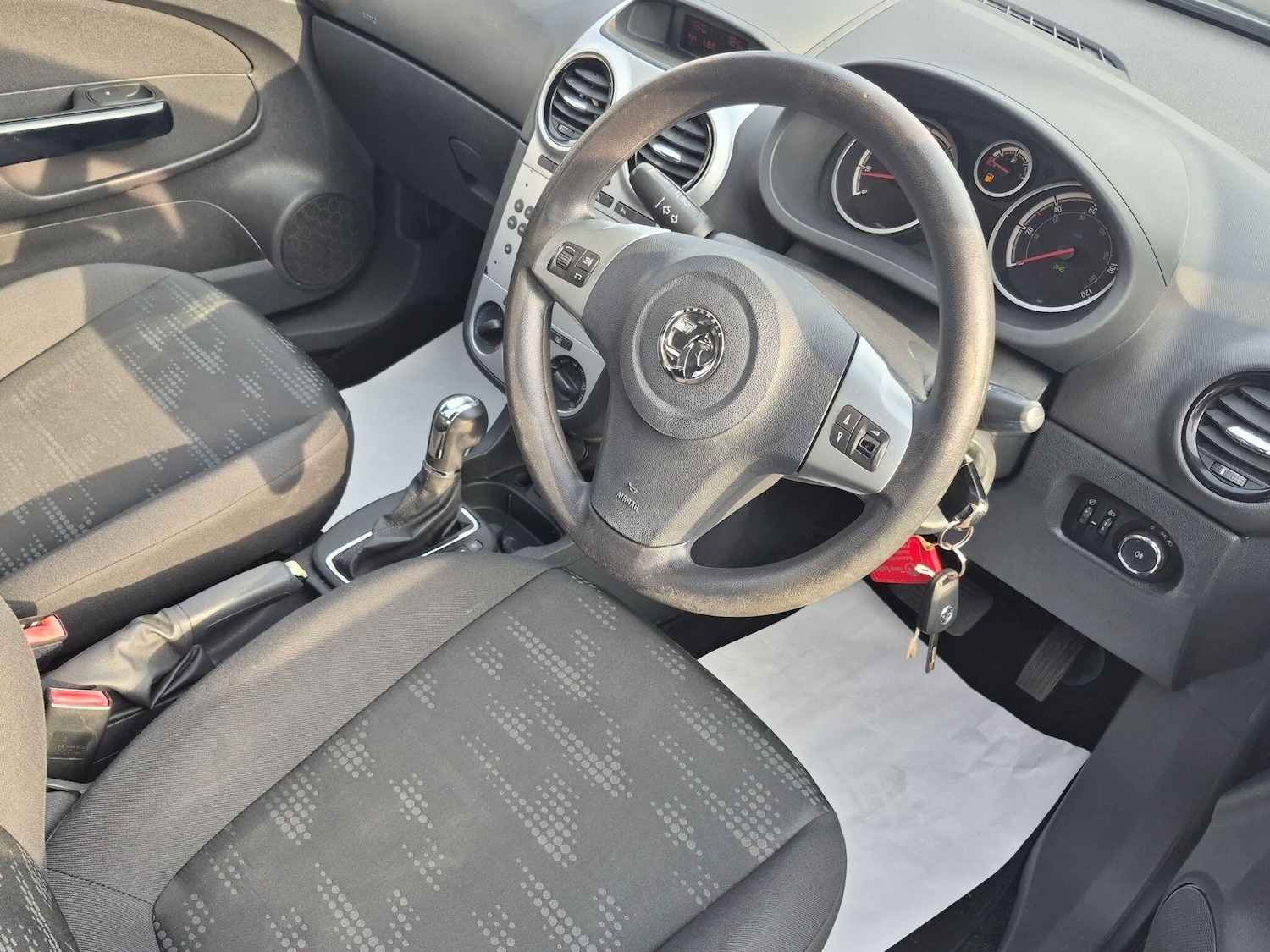 Used Vauxhall Corsa 2014 for sale - 77993344: Photo 18