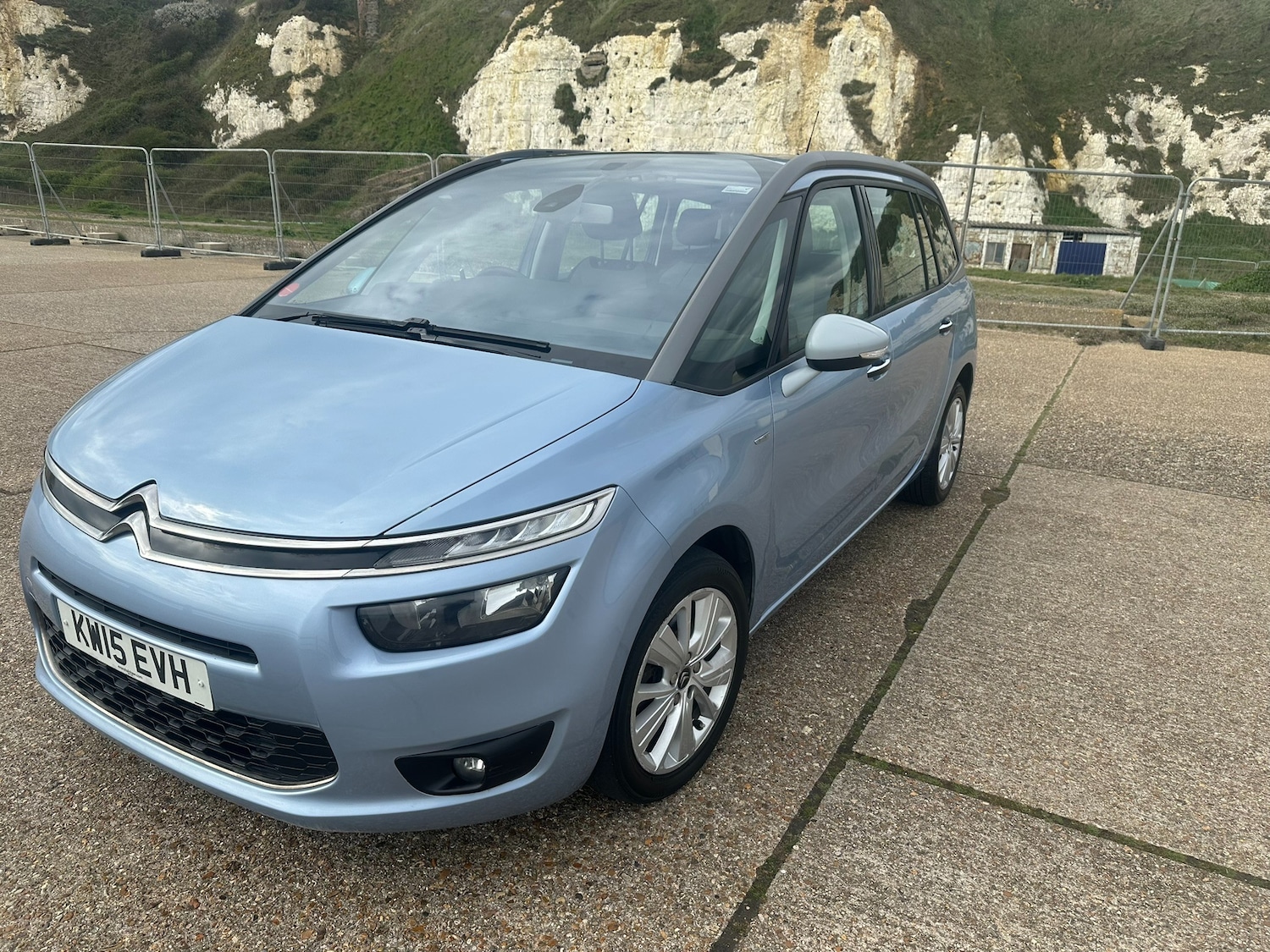 Used Citroen Grand C4 Picasso 2015 for sale - 78141940: Photo 2