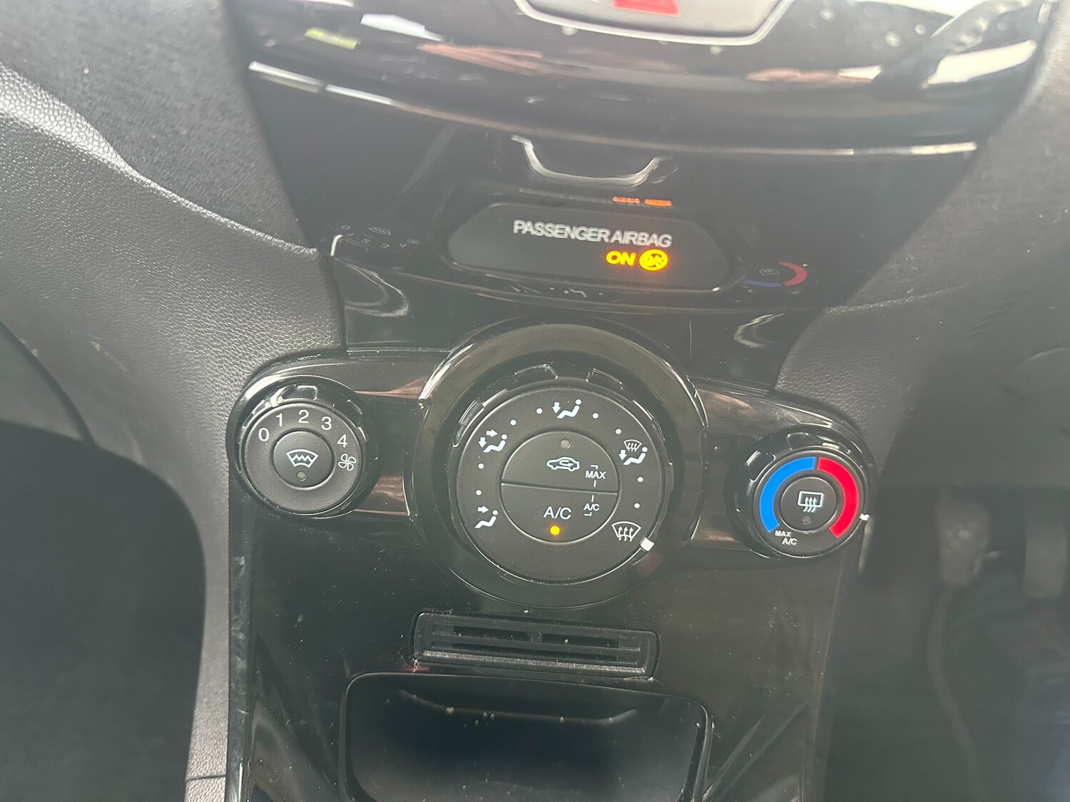 Used Ford Fiesta 2014 for sale - 77590041: Photo 16