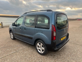 Used Peugeot Partner Tepee 2013 for sale - 77590031: Photo