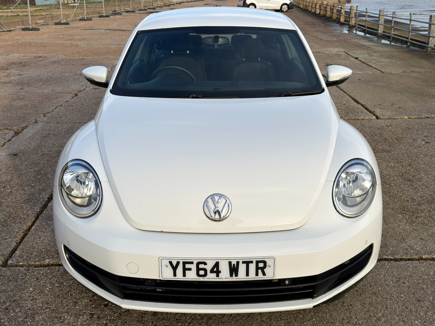 Used Volkswagen Beetle 2014 for sale - 77590035: Photo 1