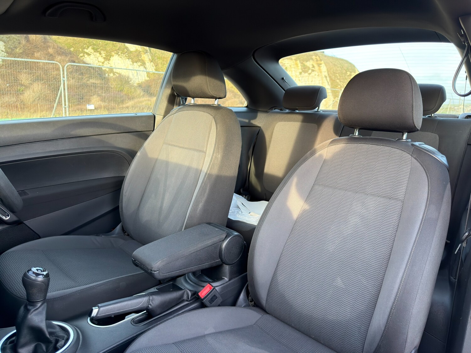 Used Volkswagen Beetle 2014 for sale - 77590035: Photo 11