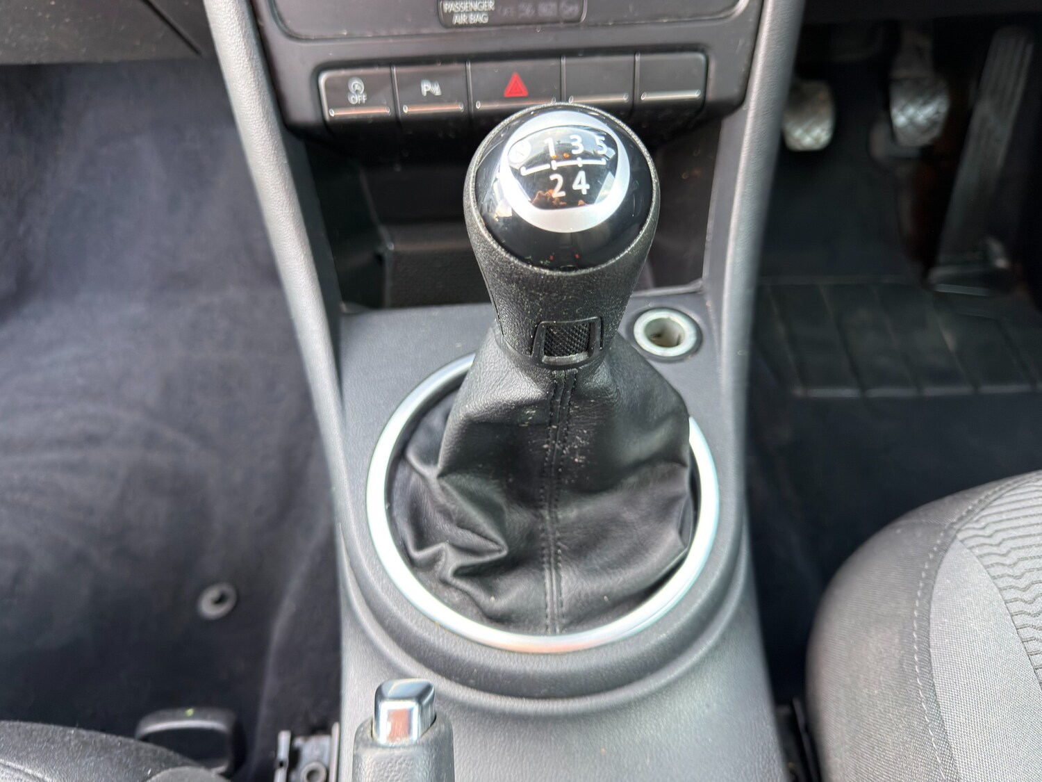 Used Volkswagen Beetle 2014 for sale - 77590035: Photo 16