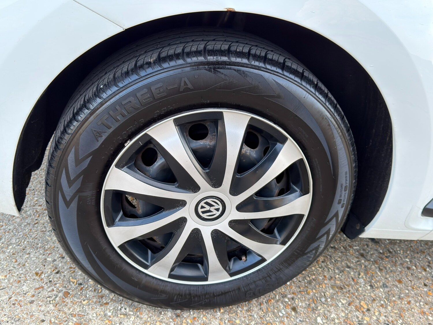 Used Volkswagen Beetle 2014 for sale - 77590035: Photo 35