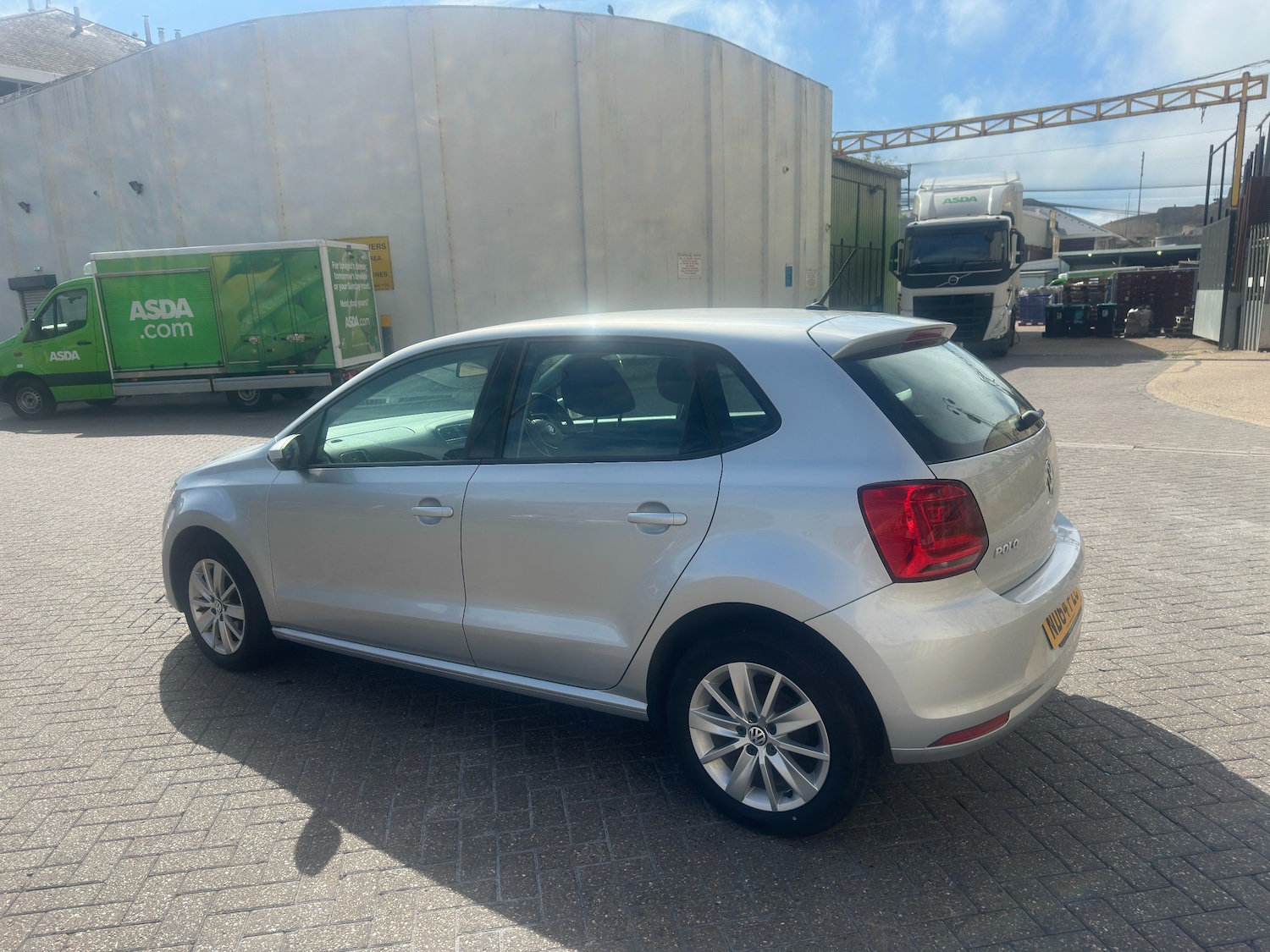 Used Volkswagen Polo 2014 for sale - 77590025: Photo 4