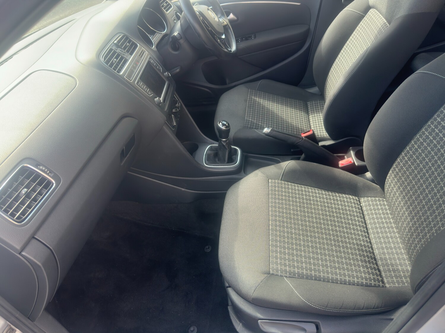 Used Volkswagen Polo 2014 for sale - 77590025: Photo 9