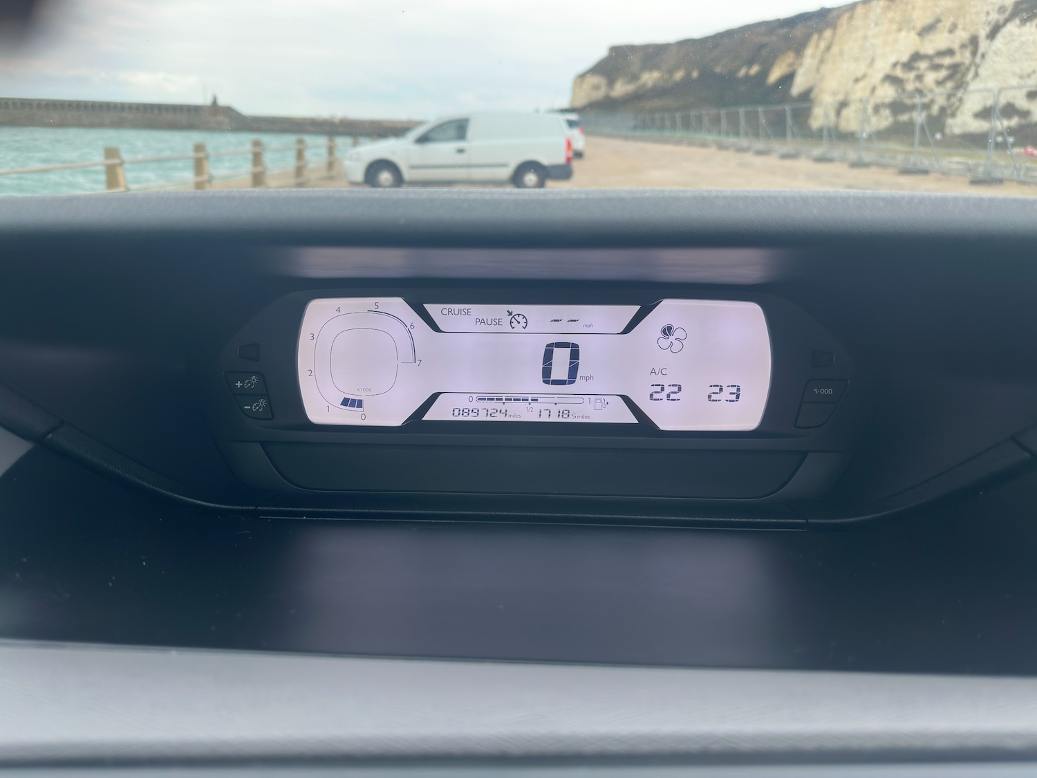 Used Citroen Grand C4 Picasso 2016 for sale - 77590027: Photo 12