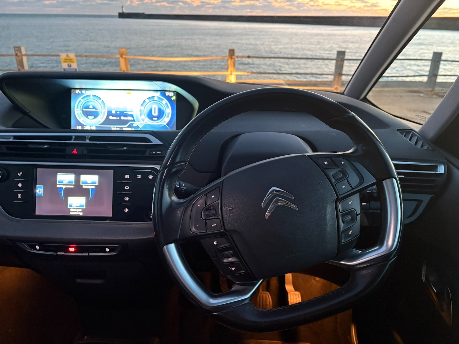 Used Citroen Grand C4 Picasso 2016 for sale - 77590030: Photo 12