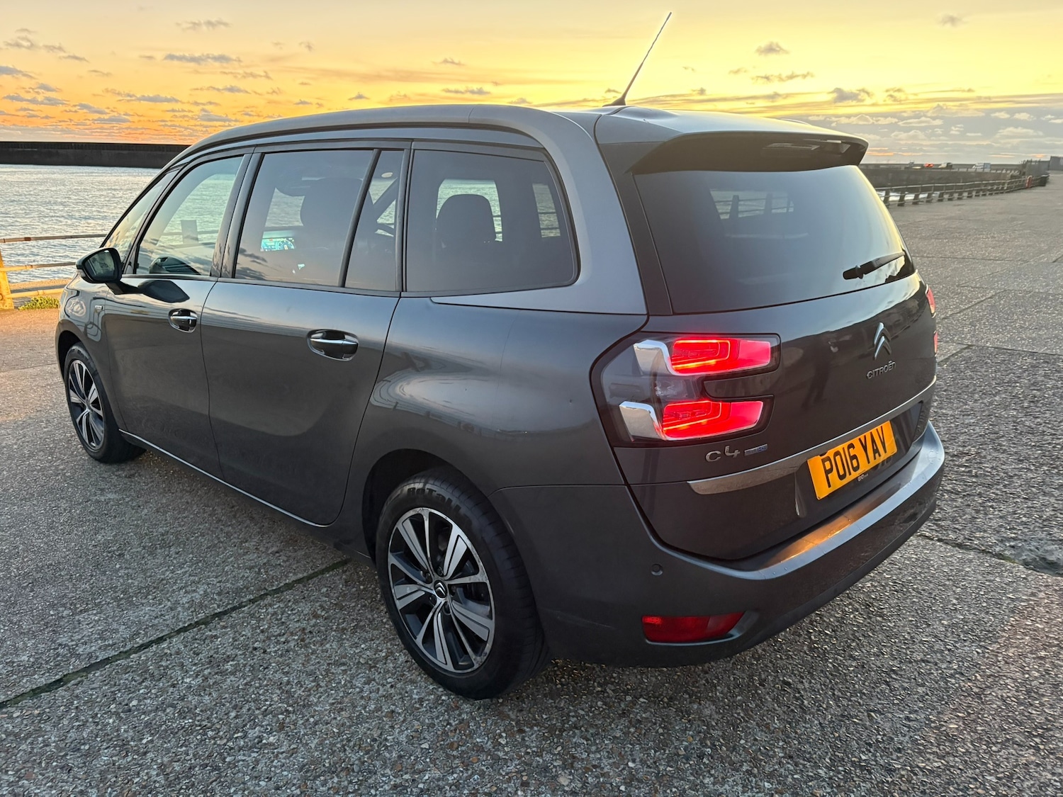 Used Citroen Grand C4 Picasso 2016 for sale - 77590030: Photo 4