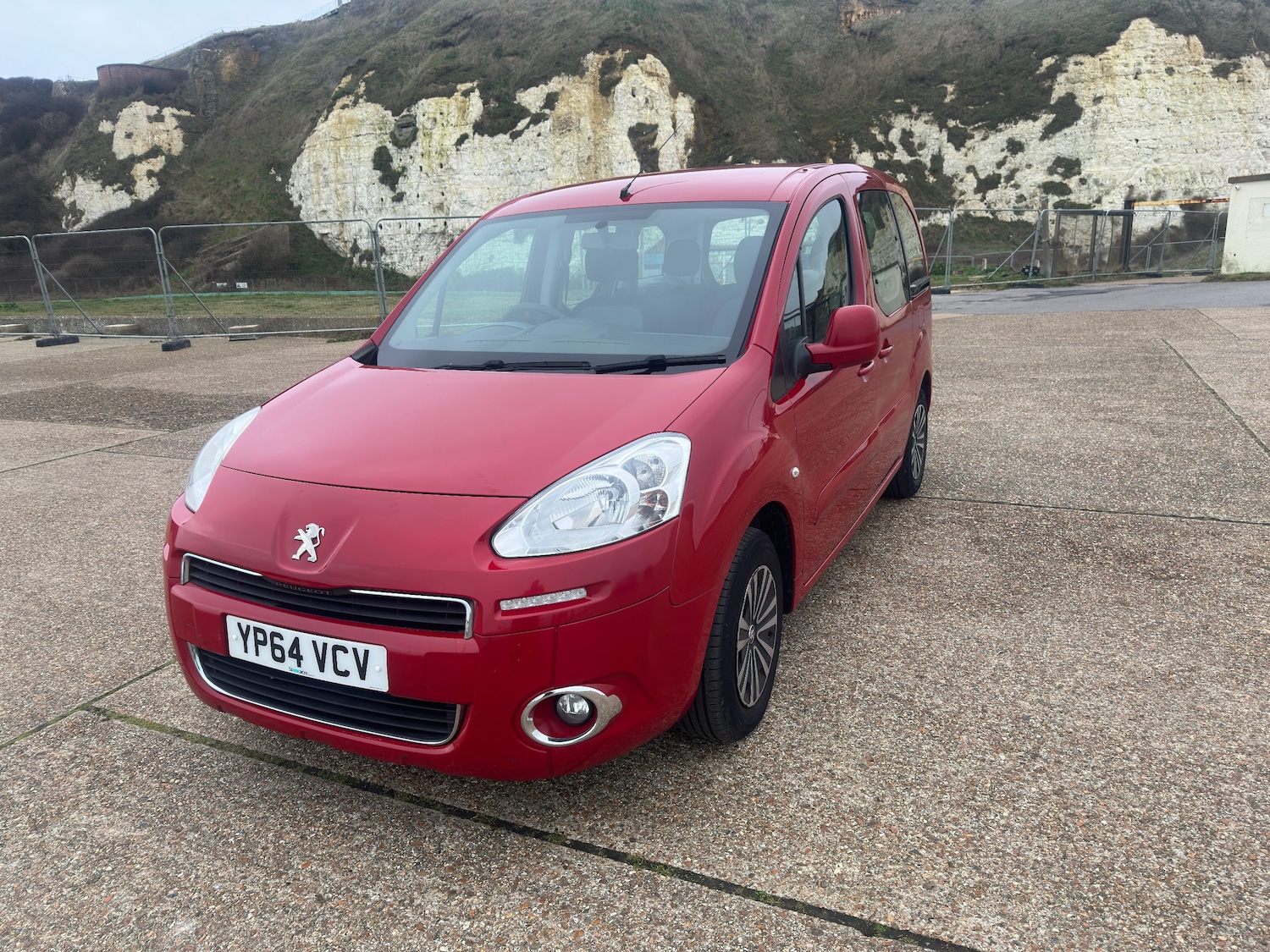 Used Peugeot Partner Tepee 2014 for sale - 77590036: Photo 2