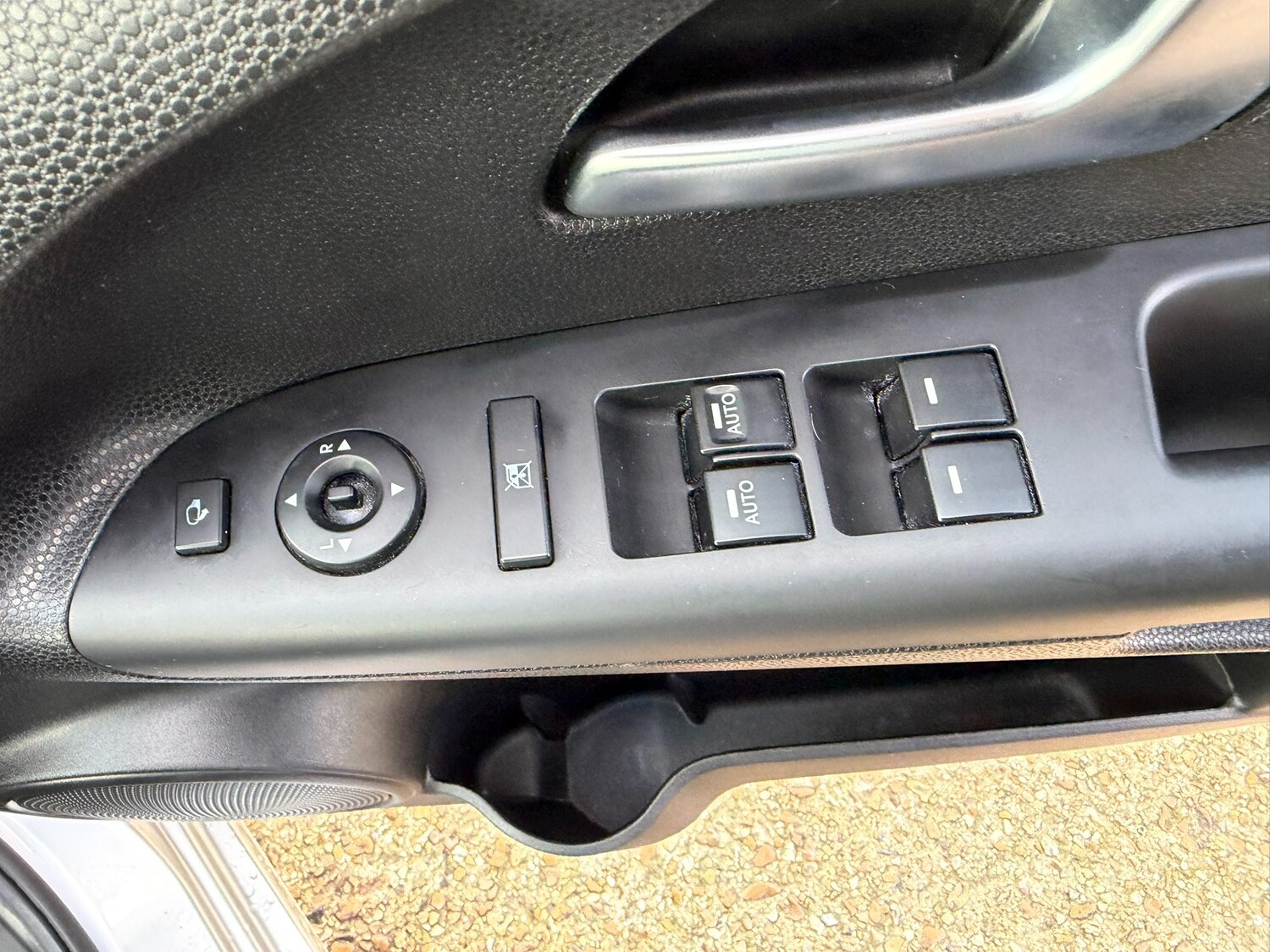 Used Kia Venga 2015 for sale - 77590033: Photo 27