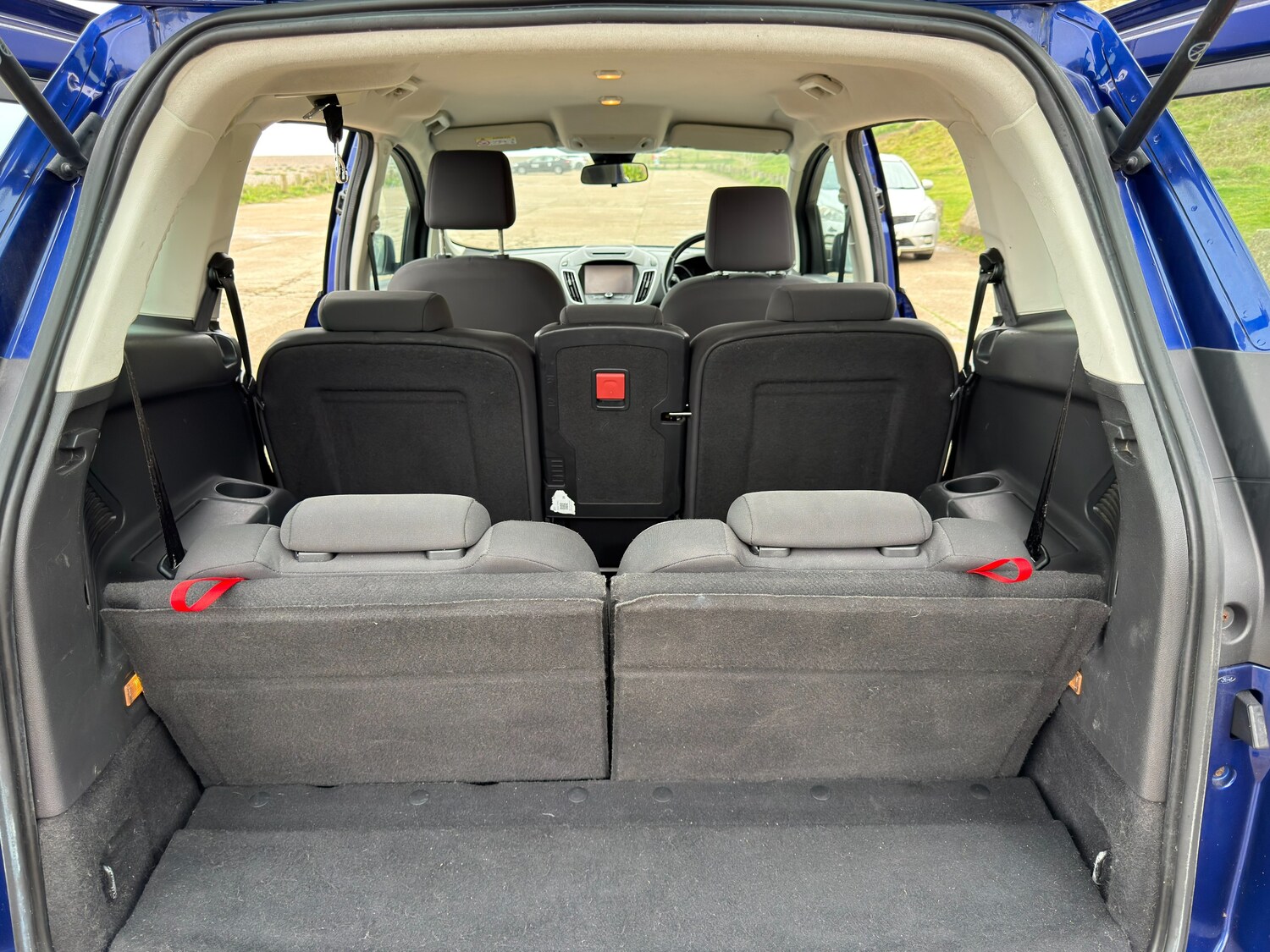 Used Ford Grand C-Max 2015 for sale - 78148984: Photo 19