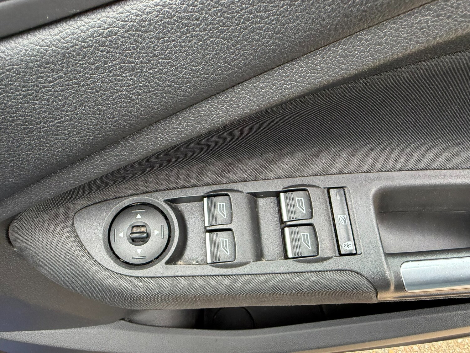 Used Ford Grand C-Max 2015 for sale - 78148984: Photo 21