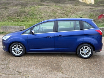 Used Ford Grand C-Max 2015 for sale - 78148984: Photo