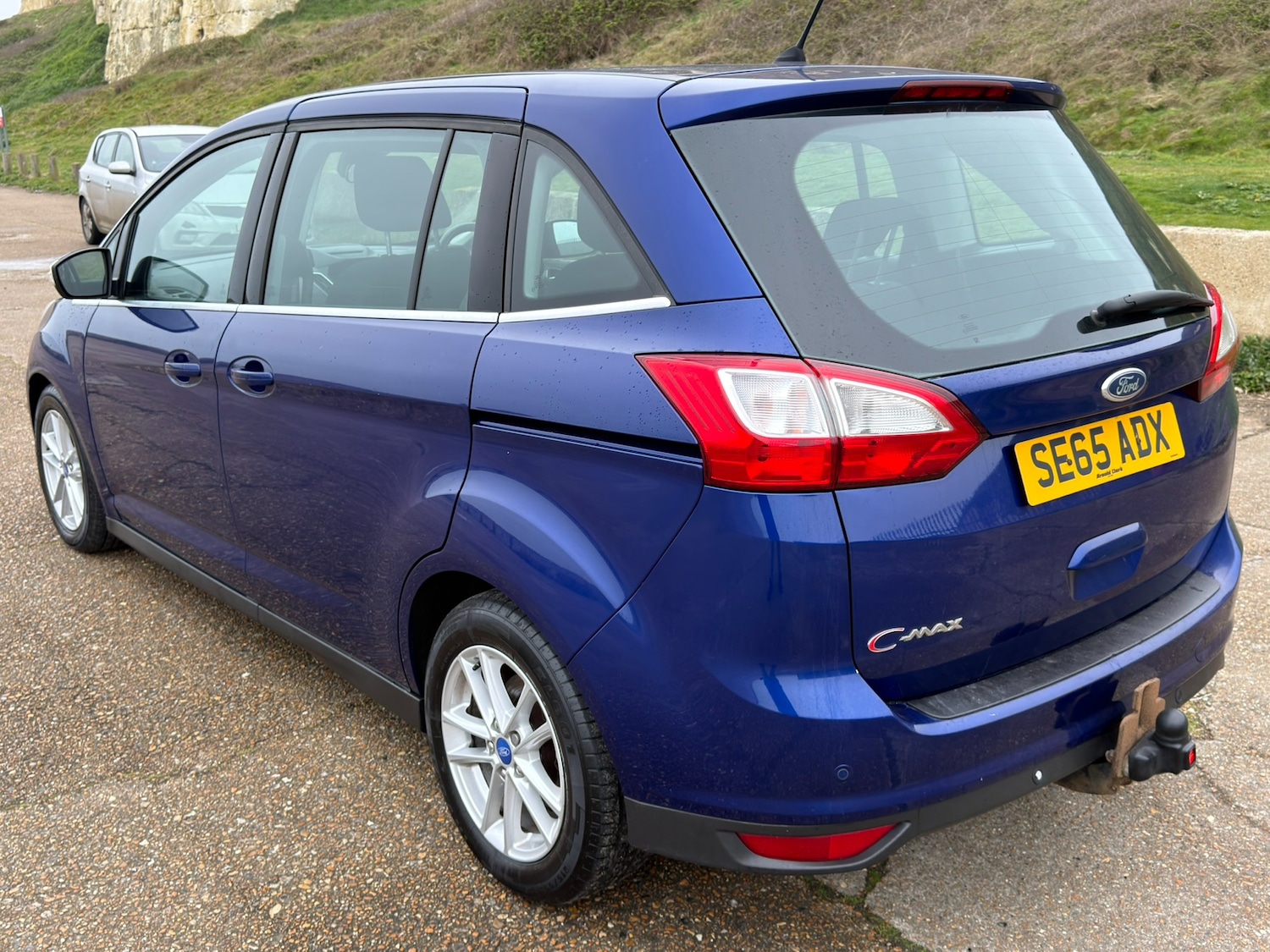 Used Ford Grand C-Max 2015 for sale - 78148984: Photo 4