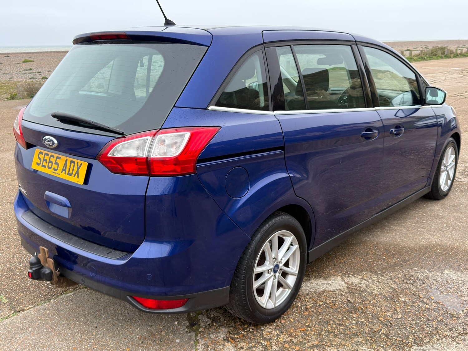 Used Ford Grand C-Max 2015 for sale - 78148984: Photo 6