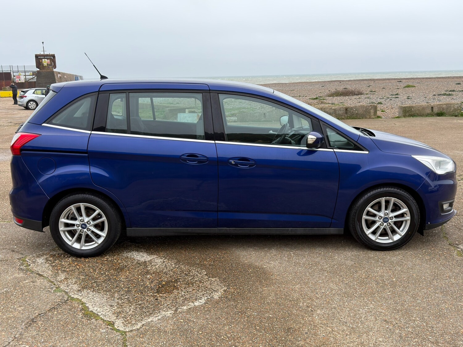 Used Ford Grand C-Max 2015 for sale - 78148984: Photo 7