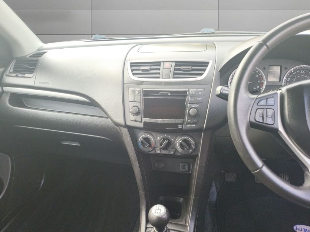 Used Suzuki Swift 2013 for sale - 76266347: Photo 10