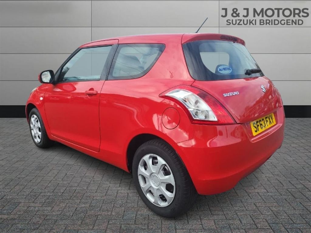 Used Suzuki Swift 2013 for sale - 76266347: Photo 5