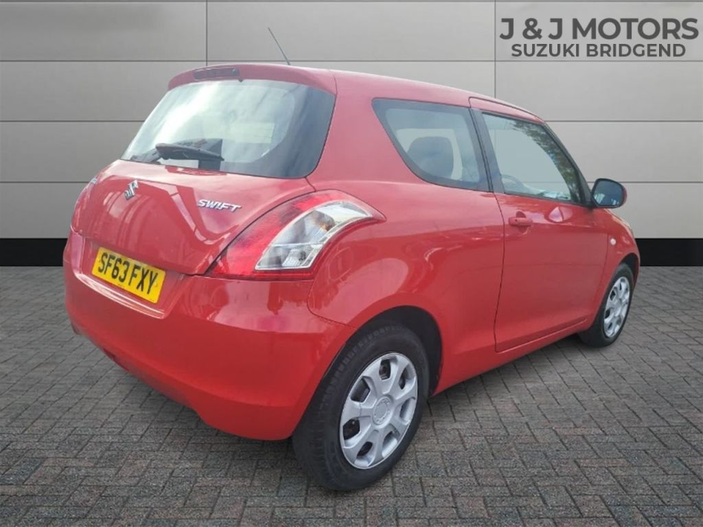 Used Suzuki Swift 2013 for sale - 76266347: Photo 7