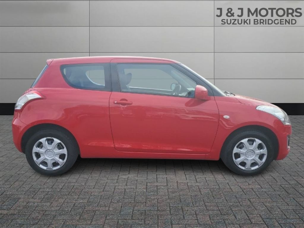 Used Suzuki Swift 2013 for sale - 76266347: Photo 8