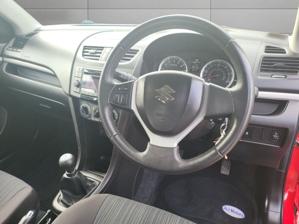 Used Suzuki Swift 2013 for sale - 76266347: Photo 9