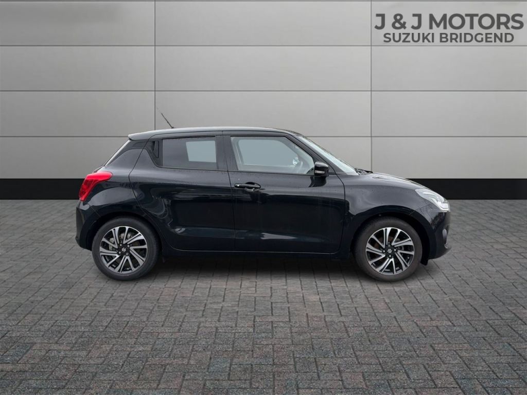 Used Suzuki Swift 2023 for sale - 77641905: Photo 8