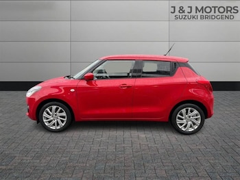 Used Suzuki Swift 2021 for sale - 77327555: Photo