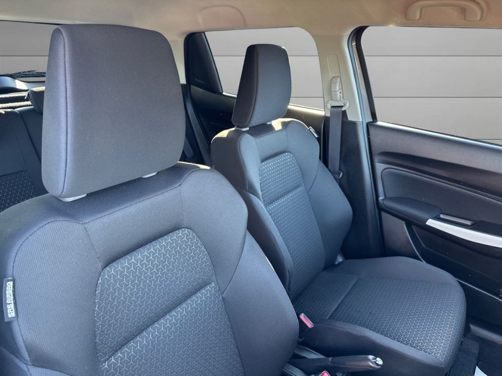 Used Suzuki Swift 2021 for sale - 76218978: Photo 11