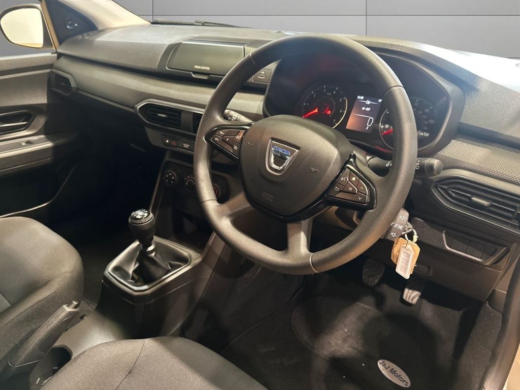 Used Dacia Sandero 2022 for sale - 76858991: Photo 2