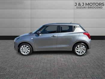 Used Suzuki Swift 2021 for sale - 79557042: Photo