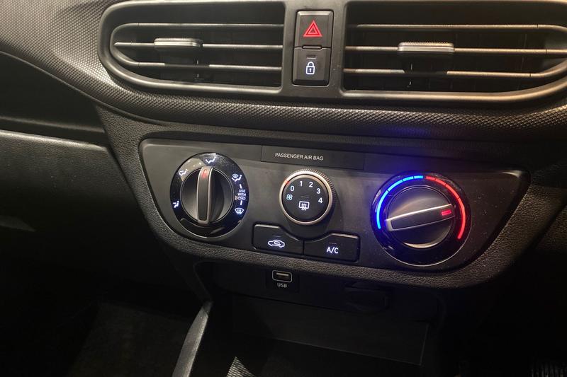 Used Hyundai i10 2021 for sale - 77006020: Photo 15