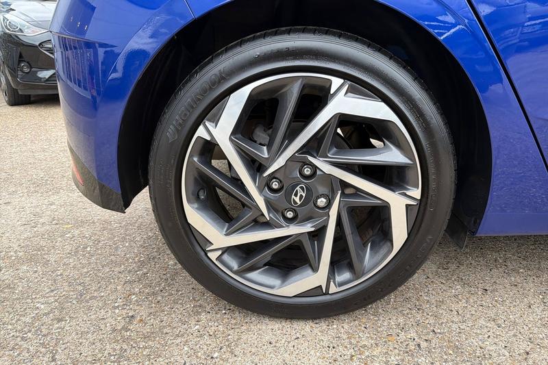 Used Hyundai i20 2023 for sale - 77685121: Photo 9