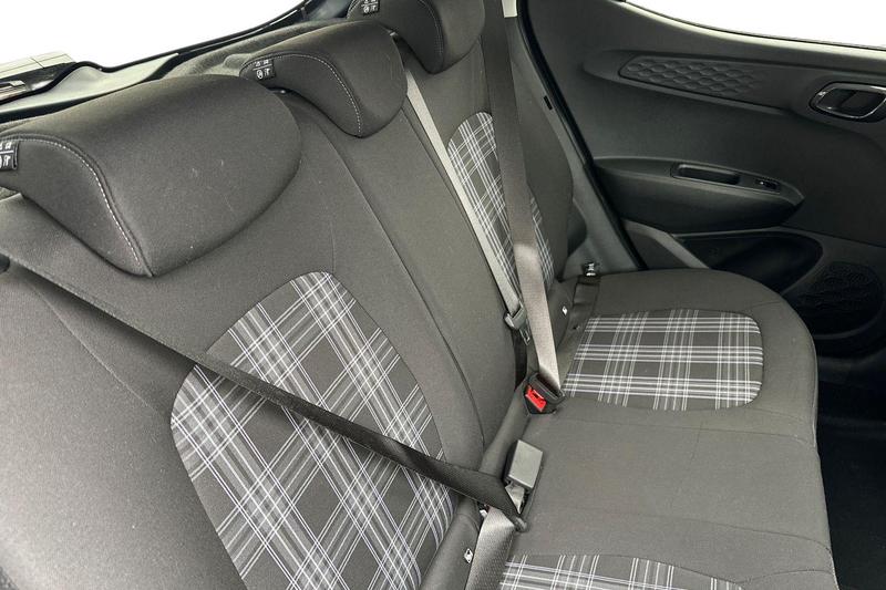 Used Hyundai i10 2024 for sale - 76196575: Photo 23