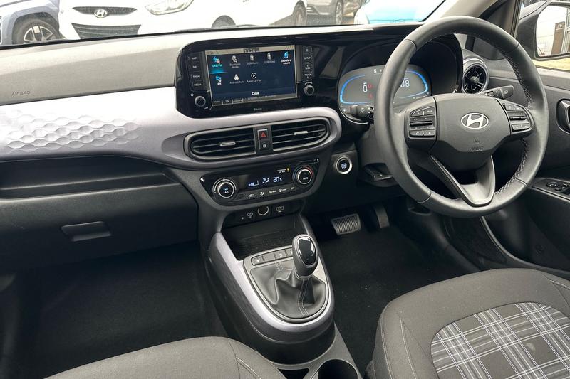 Used Hyundai i10 2024 for sale - 76196575: Photo 29