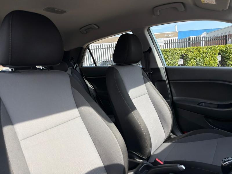 Used Hyundai i20 2017 for sale - 77981333: Photo 26