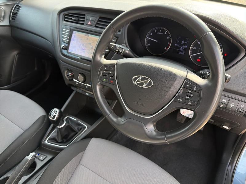 Used Hyundai i20 2017 for sale - 77981333: Photo 27