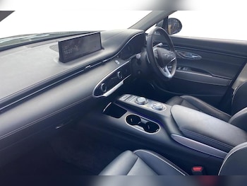 Used Genesis GV70 2023 for sale - 78025703: Photo