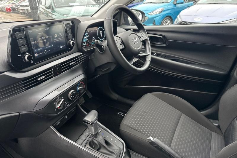 Used Hyundai i20 2023 for sale - 77064040: Photo 27