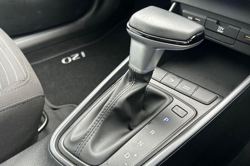 Used Hyundai i20 2023 for sale - 77064040: Photo 29