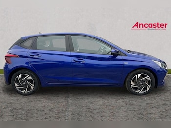 Used Hyundai i20 2023 for sale - 77064040: Photo