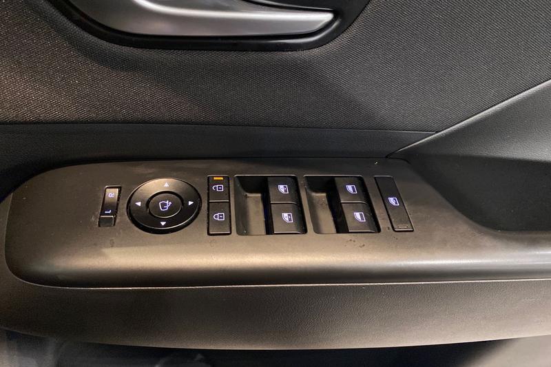 Used Hyundai KONA 2024 for sale - 76998856: Photo 16