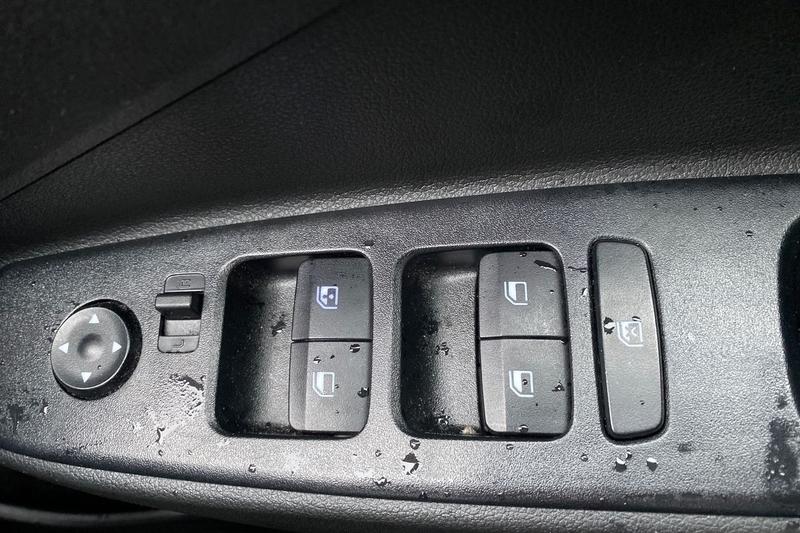 Used Hyundai i10 2023 for sale - 77157474: Photo 16