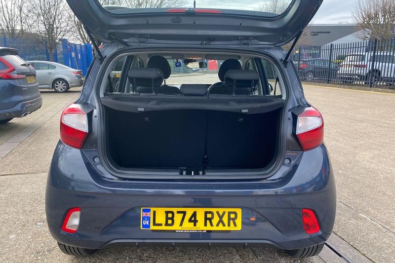 Used Hyundai i10 2024 for sale - 77619878: Photo 24