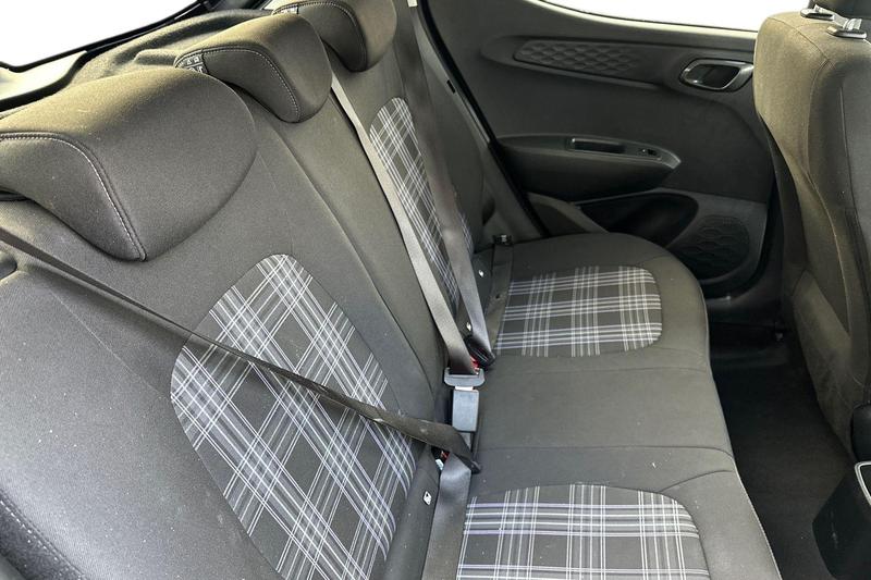 Used Hyundai i10 2023 for sale - 77055882: Photo 23