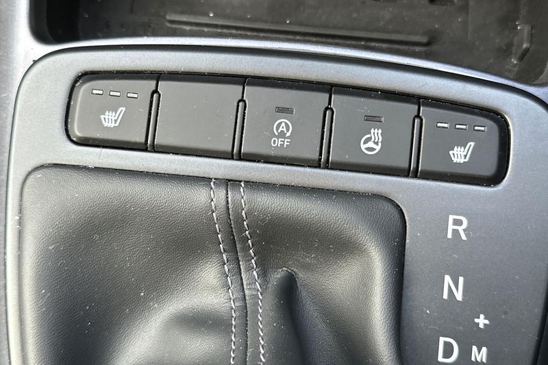 Used Hyundai i10 2023 for sale - 77055882: Photo 26