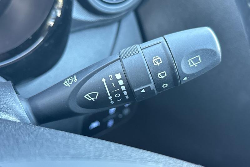 Used Hyundai i10 2023 for sale - 76394178: Photo 32