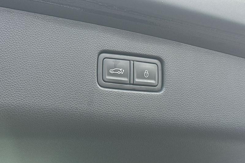 Used Genesis GV70 2024 for sale - 76957152: Photo 25