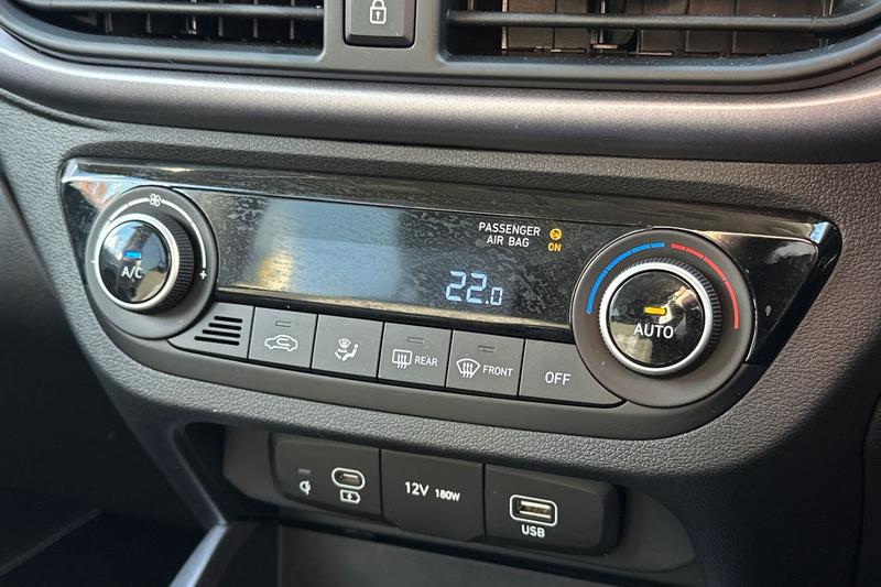 Used Hyundai i10 2024 for sale - 76394185: Photo 15